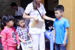 Tổ chức khám sức khỏe định kỳ cho học sinh tiểu học